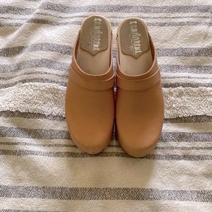 Sandgrens clogs, size 38